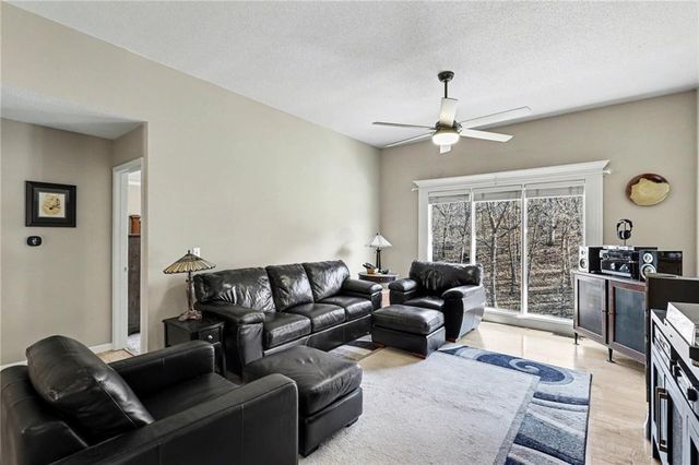 1903 NW 75th Street, Kansas City, MO 64151