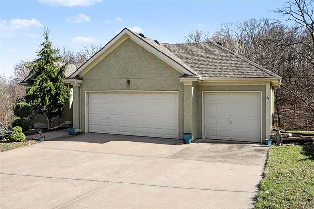 1903 NW 75th Street, Kansas City, MO 64151