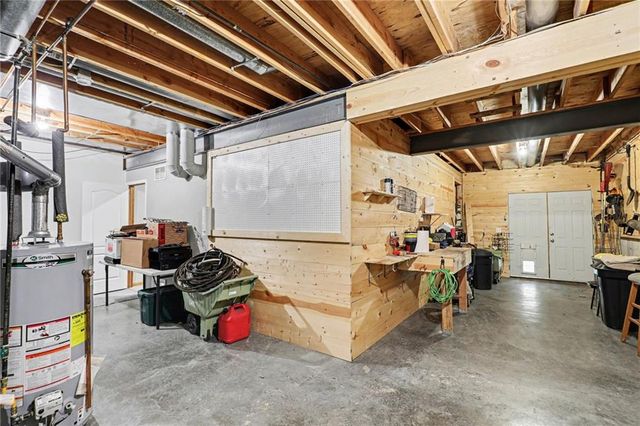 1903 NW 75th Street, Kansas City, MO 64151