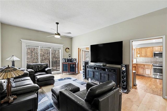 1903 NW 75th Street, Kansas City, MO 64151