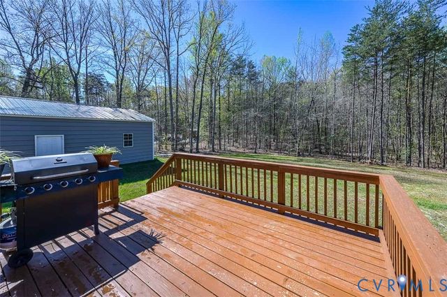 3767 Broad Street Rd, Gum Spring, VA 23065