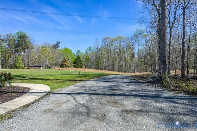 3767 Broad Street Rd, Gum Spring, VA 23065