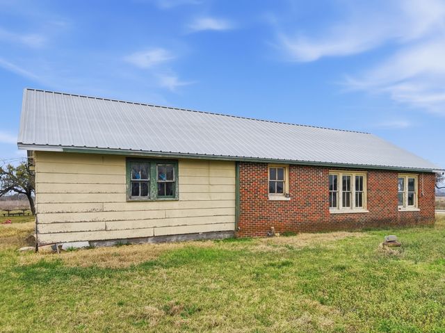 910 County Road 421, Evant, TX 76525