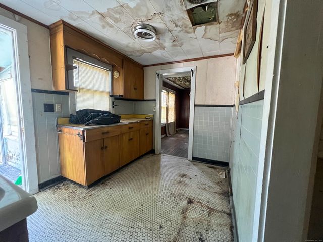 130 Wilkins Avenue, Bridgeport, CT 06606