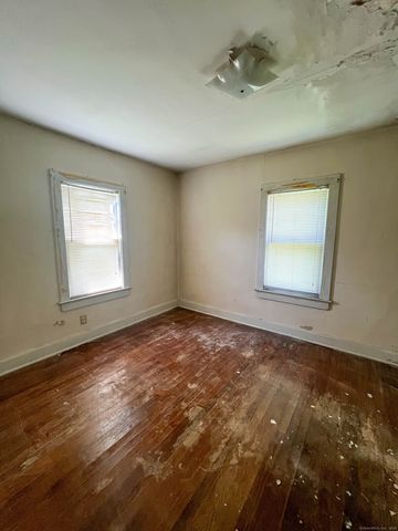 130 Wilkins Avenue, Bridgeport, CT 06606