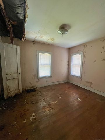 130 Wilkins Avenue, Bridgeport, CT 06606
