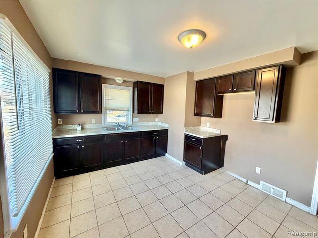 5114 Wayburn Street, Detroit, MI 48224