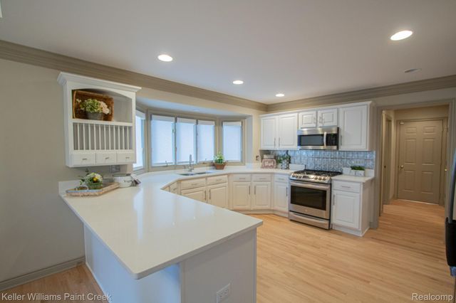 54436 Jack Drive, Macomb Township, MI 48042