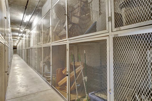 2016 Main Street 1501, Houston, TX 77002