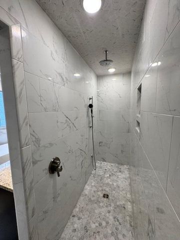 1997 Tidewater Flat, Lexington, KY 40509