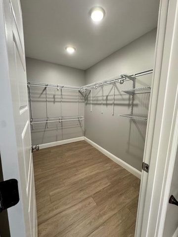 1997 Tidewater Flat, Lexington, KY 40509