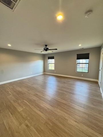 1997 Tidewater Flat, Lexington, KY 40509