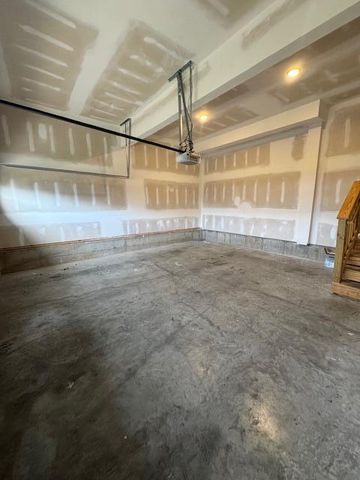 1997 Tidewater Flat, Lexington, KY 40509