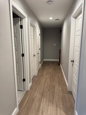 1997 Tidewater Flat, Lexington, KY 40509