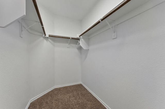 2427 Karnack Drive, Forney, TX 75126