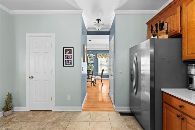 4480 Lochurst Drive, Pfafftown, NC 27040