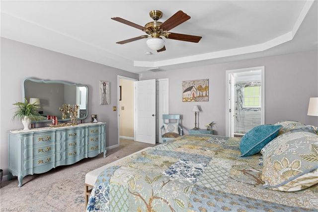 4480 Lochurst Drive, Pfafftown, NC 27040