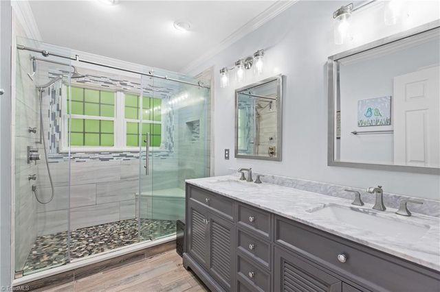 4480 Lochurst Drive, Pfafftown, NC 27040