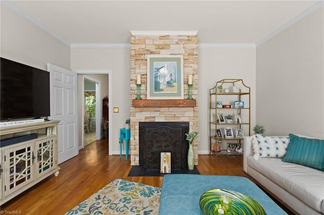 4480 Lochurst Drive, Pfafftown, NC 27040