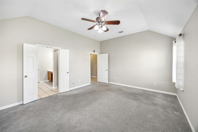 949 Chestnut Lane, Saginaw, TX 76179