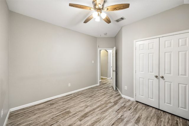 949 Chestnut Lane, Saginaw, TX 76179