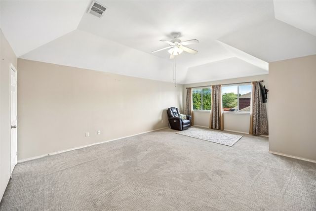 949 Chestnut Lane, Saginaw, TX 76179