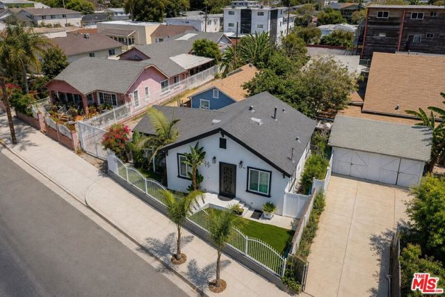 2016 10th Avenue, Los Angeles, CA 90018