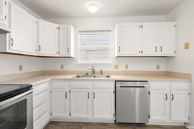 1410 Billy Drive, Fort Wayne, IN 46825