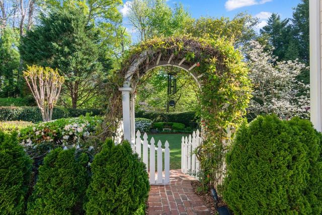 4001 Saint Andrews Square, Duluth, GA 30096