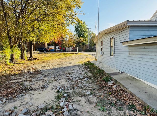 312 W Grand Avenue, Eufaula, OK 74432