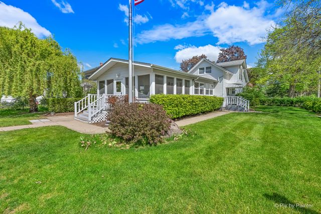 55 W Paddock Street, Crystal Lake, IL 60014