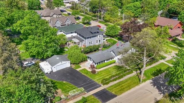 55 W Paddock Street, Crystal Lake, IL 60014