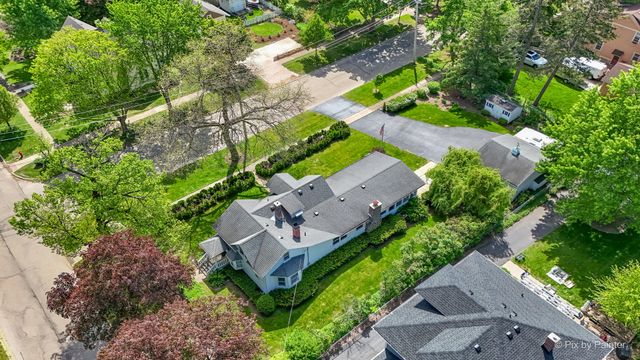 55 W Paddock Street, Crystal Lake, IL 60014