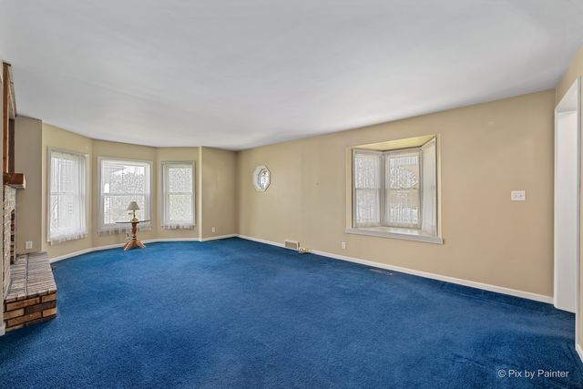55 W Paddock Street, Crystal Lake, IL 60014
