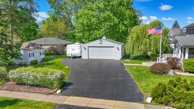 55 W Paddock Street, Crystal Lake, IL 60014