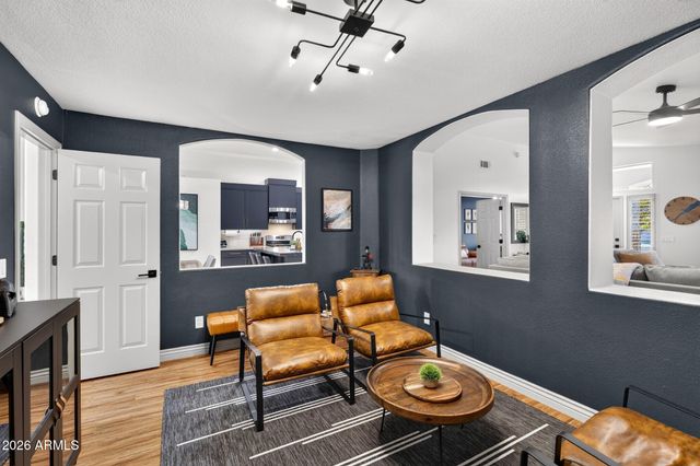 913 N JOHN Way, Chandler, AZ 85225