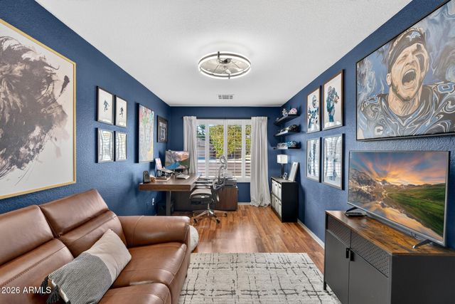 913 N JOHN Way, Chandler, AZ 85225