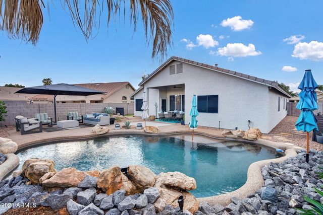 913 N JOHN Way, Chandler, AZ 85225