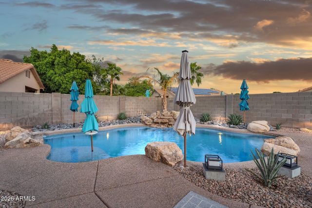 913 N JOHN Way, Chandler, AZ 85225