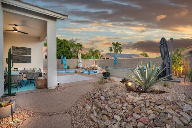 913 N JOHN Way, Chandler, AZ 85225