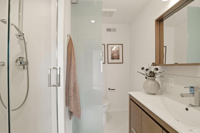 82 S Knoll Rd, Mill Valley, CA 94941