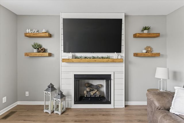 1000 Dwight Eisenhower Way, Clarksville, TN 37042