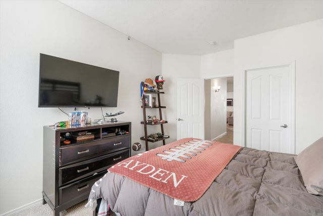 4957 Night Hawk Drive NE, Rio Rancho, NM 87144