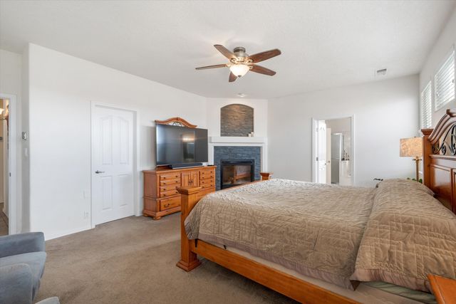 4957 Night Hawk Drive NE, Rio Rancho, NM 87144