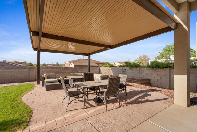 4957 Night Hawk Drive NE, Rio Rancho, NM 87144