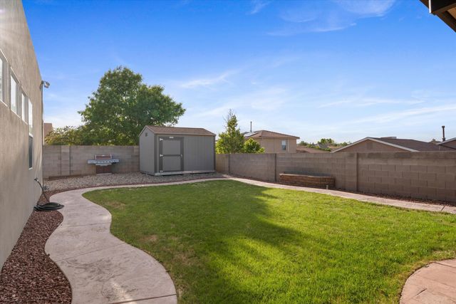 4957 Night Hawk Drive NE, Rio Rancho, NM 87144