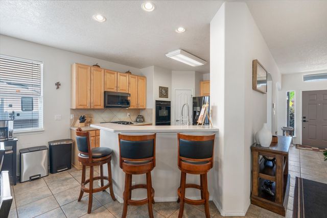 4957 Night Hawk Drive NE, Rio Rancho, NM 87144