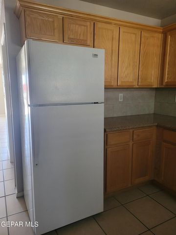 10051 RAILROAD Drive 704, El Paso, TX 79924