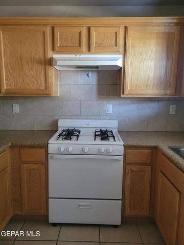 10051 RAILROAD Drive 704, El Paso, TX 79924