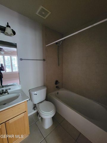 10051 RAILROAD Drive 704, El Paso, TX 79924